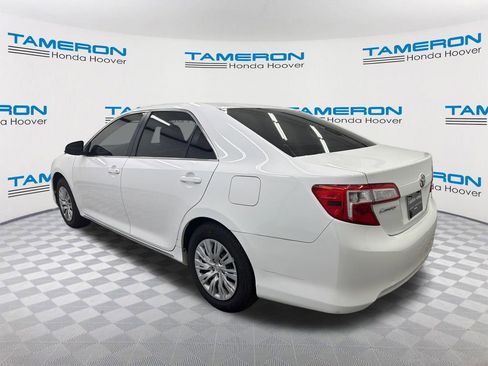 Used 2012 Toyota Camry LE image 3