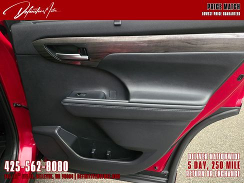 Used 2021 Toyota Highlander Platinum image 26