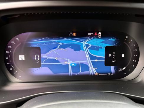 Certified 2023 Volvo XC40 B5 Plus w/ Driver Assist Package AWD/4WD image 38