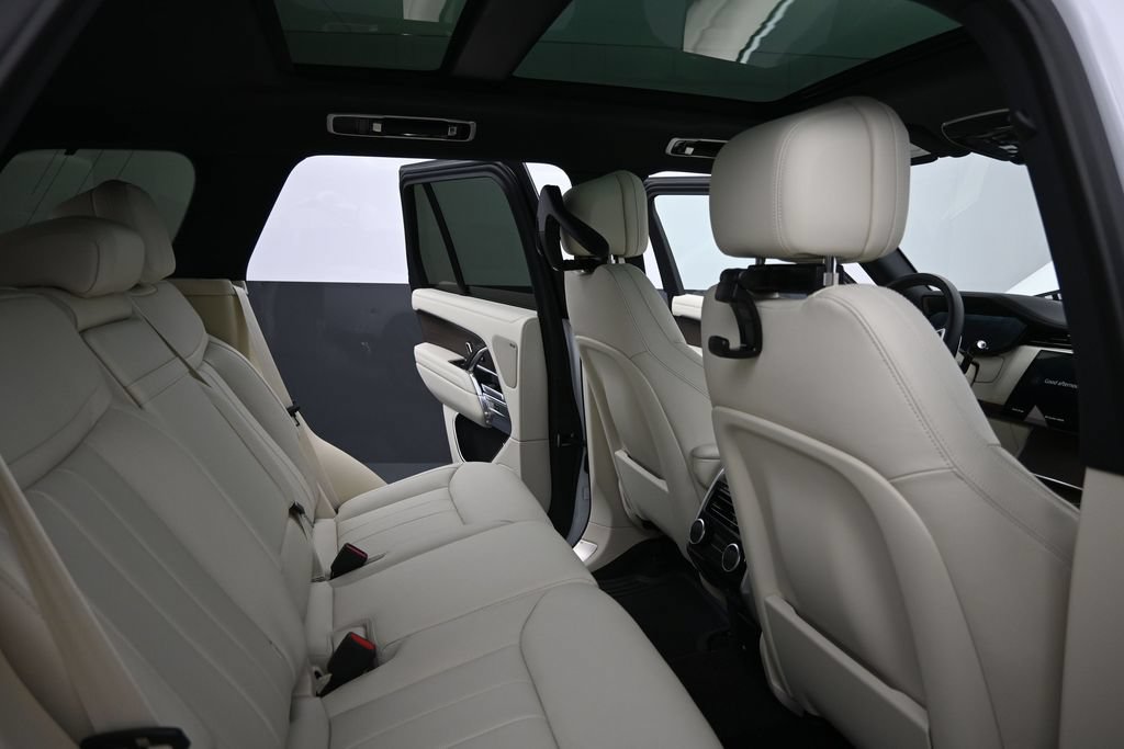 New 2026 Land Rover Range Rover SE AWD/4WD image 14