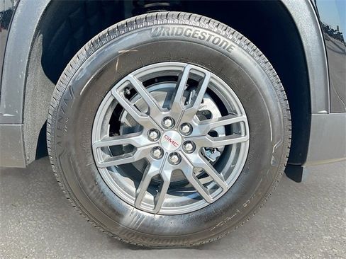 New 2026 GMC Acadia Elevation image 19