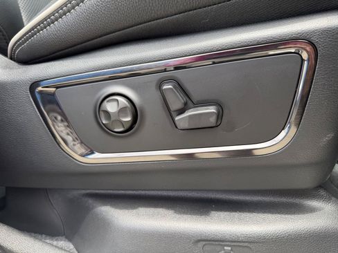 Used 2026 RAM 1500 Limited AWD/4WD image 31