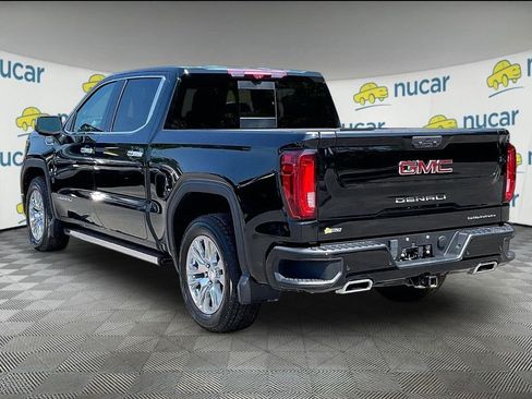 Used 2023 GMC Sierra 1500 Denali w/ Technology Package AWD/4WD image 4