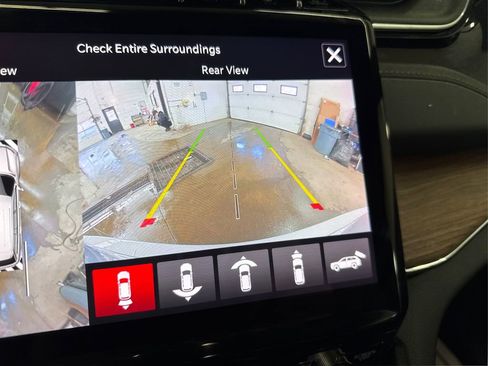 Used 2023 Jeep Grand Cherokee Summit image 36