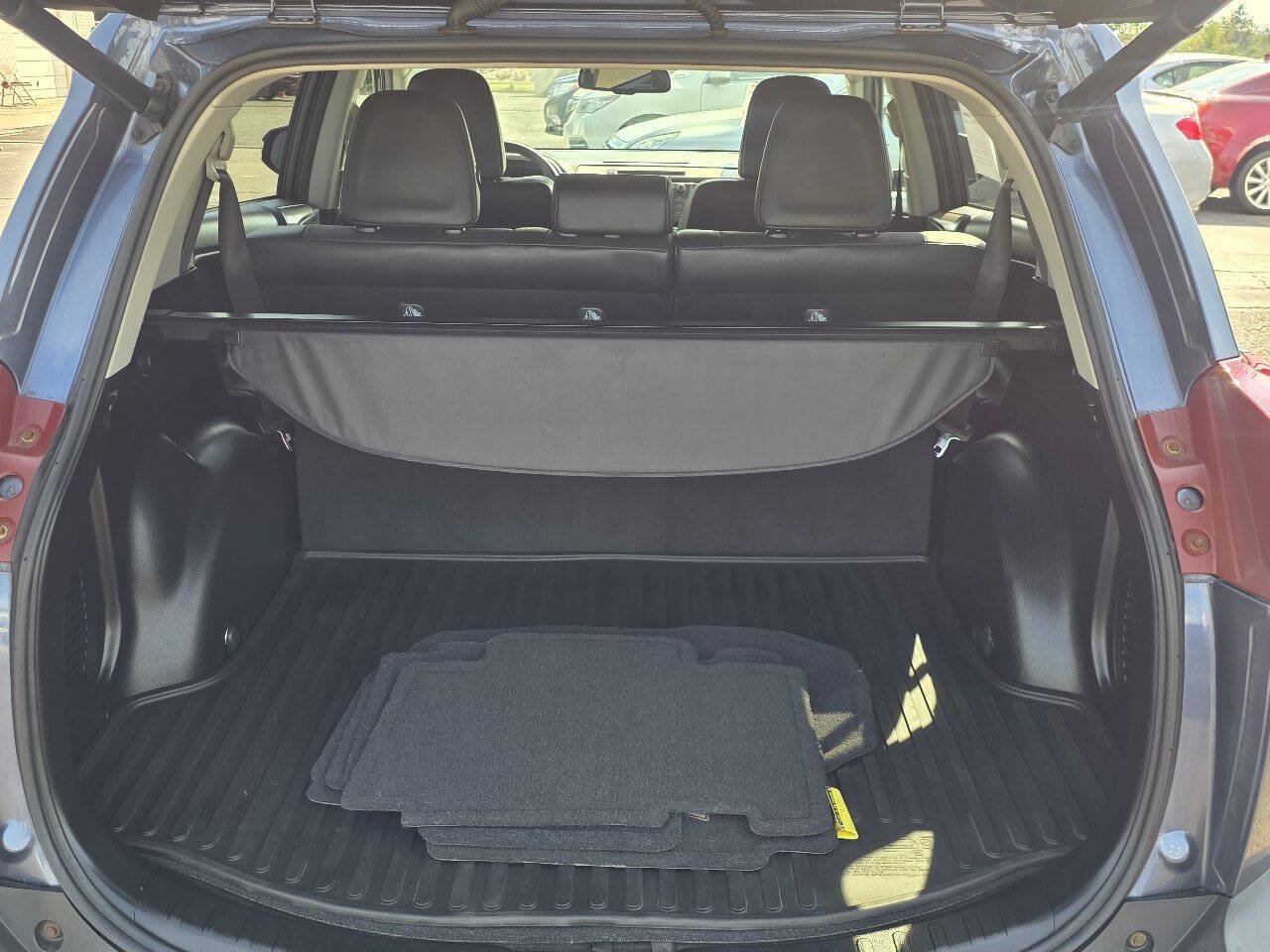 Used 2013 Toyota RAV4 Limited AWD/4WD image 24