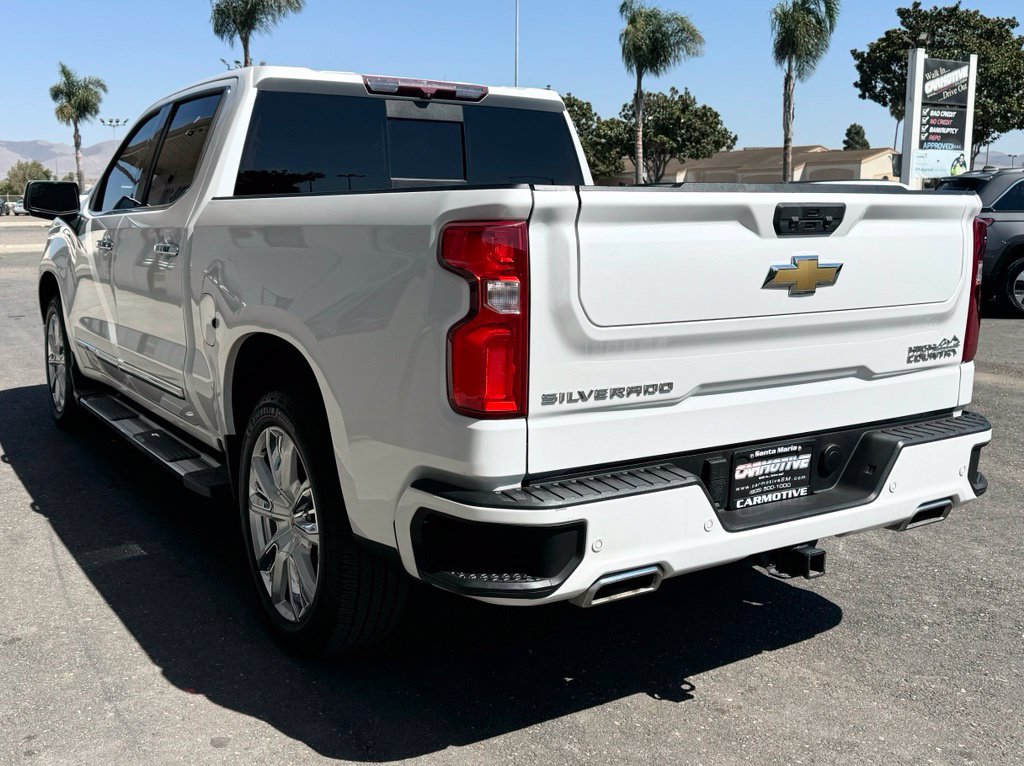 Used 2022 Chevrolet Silverado 1500 High Country w/ High Country Premium Package AWD/4WD image 6