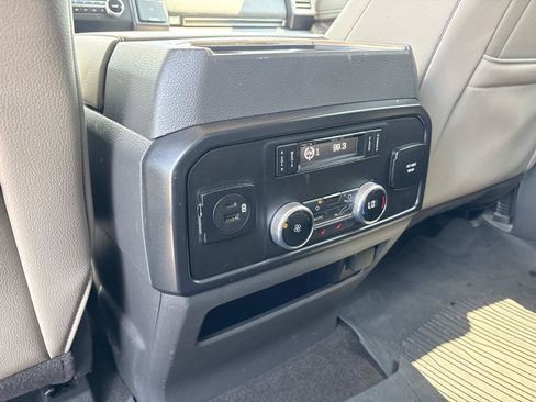 Used 2021 Ford Expedition Limited RWD image 33