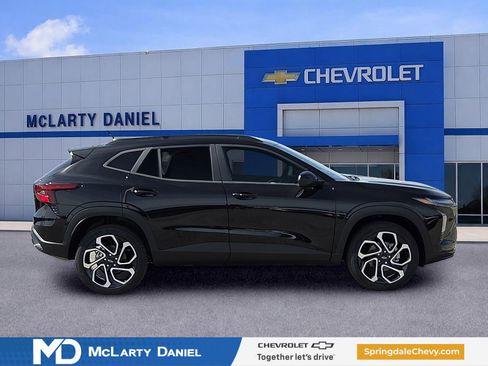 New 2026 Chevrolet Trax RS w/ Driver Confidence Package FWD image 6