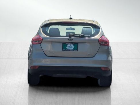 Used 2016 Ford Focus SE image 5