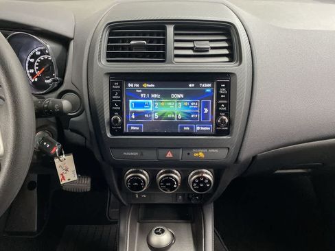 Used 2025 Mitsubishi Outlander Sport ES AWD/4WD image 25