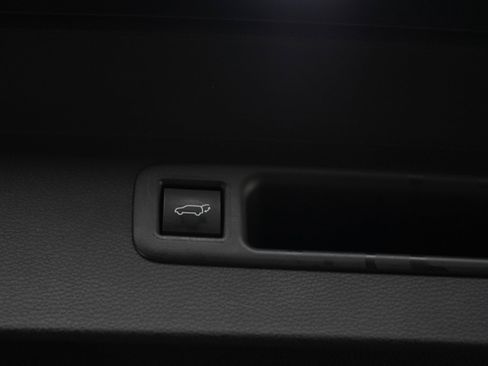 Certified 2026 Toyota Highlander XSE AWD/4WD image 18