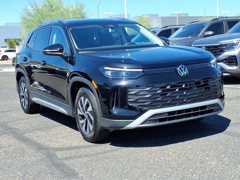 New 2025 Volkswagen Tiguan S image 1