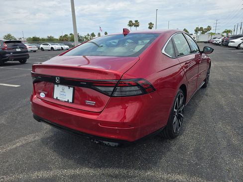 Certified 2025 Honda Accord Touring image 4