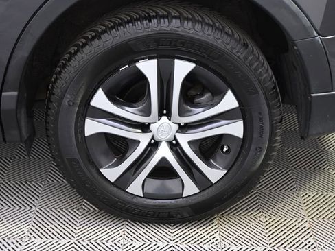 Used 2016 Toyota RAV4 LE image 16