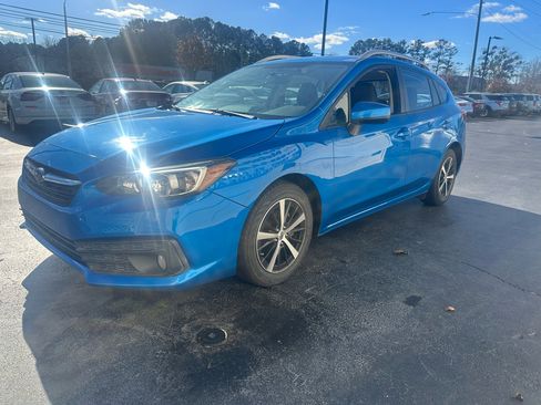 Used 2020 Subaru Impreza 2.0i Premium image 3