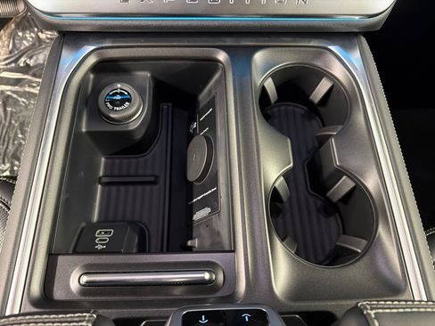New 2027 Ford Expedition Max Platinum w/ Driver's Package AWD/4WD image 15
