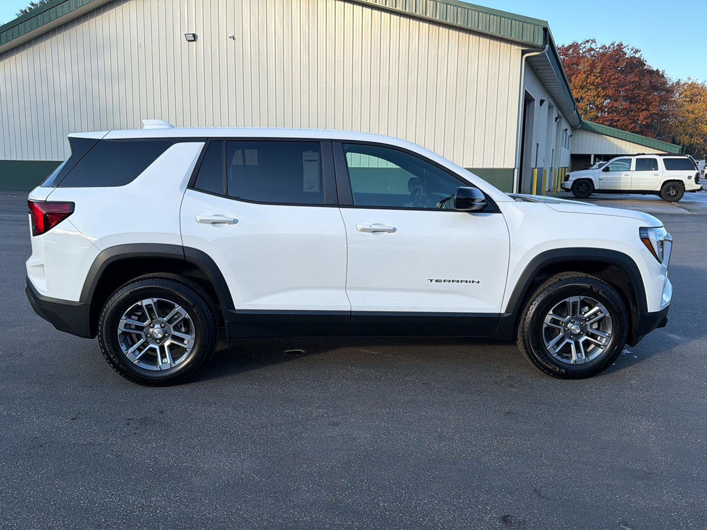 New 2027 GMC Terrain Elevation w/ LPO, Floor Liner Package AWD/4WD image 6