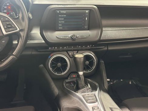 Used 2017 Chevrolet Camaro LT image 14