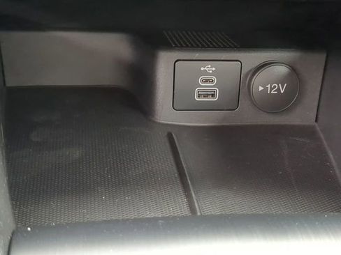 Used 2024 Ford Escape SE image 22