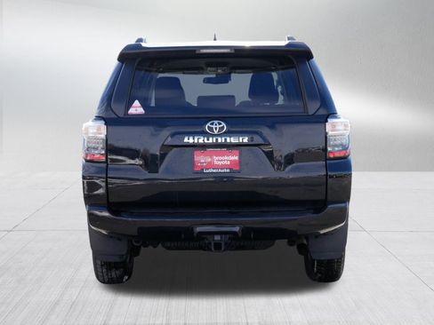 Certified 2024 Toyota 4Runner SR5 Premium image 6