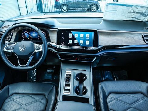 New 2026 Volkswagen Atlas SE image 21