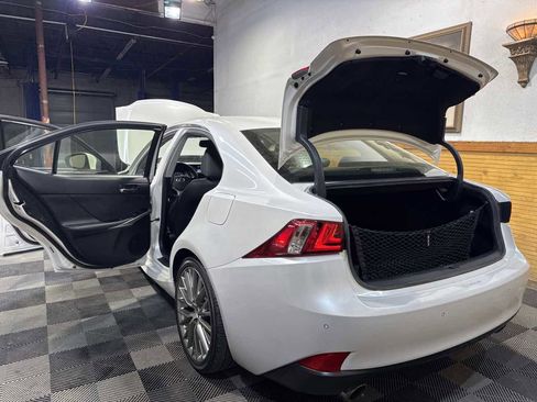 Used 2016 Lexus IS 200t w/ Navigation System Package image 14