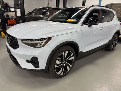 Certified 2024 Volvo XC40 B5 Plus w/ Protection Package Premier