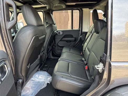 New 2025 Jeep Wrangler Unlimited Rubicon 392 image 16