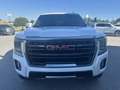 Used 2021 GMC Yukon AT4 w/ Rear Media and Nav Package AWD/4WD image 5