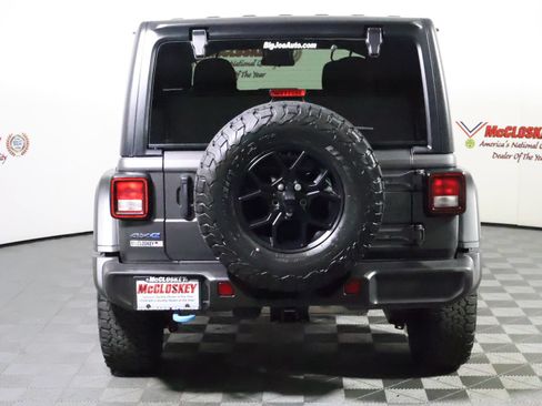 Used 2024 Jeep Wrangler Unlimited AWD/4WD image 6