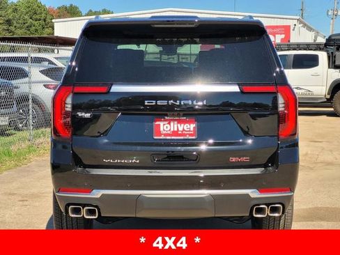 New 2026 GMC Yukon XL Denali w/ Denali Reserve Package AWD/4WD image 4