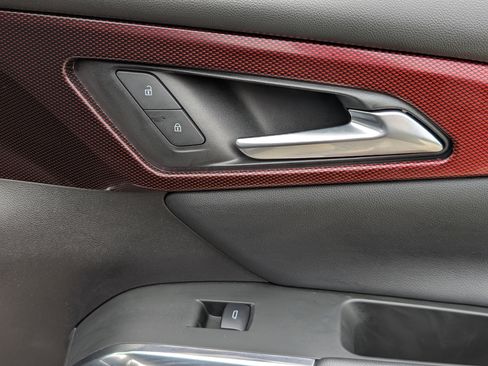 Used 2025 Chevrolet Traverse Z71 w/ Driver Confidence Package image 24