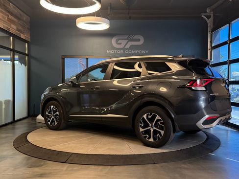 Used 2023 Kia Sportage EX AWD/4WD image 5