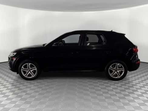 Used 2019 Audi Q5 2.0T Premium w/ Convenience Package AWD/4WD image 2