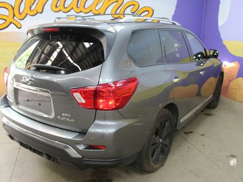 Used 2019 Nissan Pathfinder Platinum AWD/4WD image 7