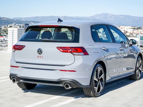 New 2026 Volkswagen GTI SE FWD image 6
