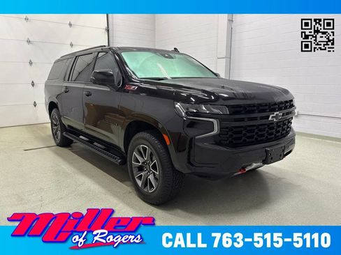 Used 2024 Chevrolet Suburban Z71 w/ Luxury Package AWD/4WD image 1
