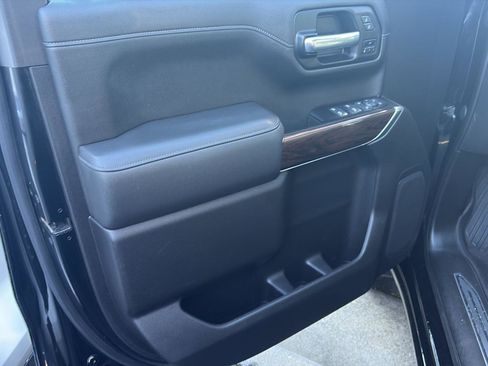 Used 2021 GMC Sierra 1500 SLT image 14