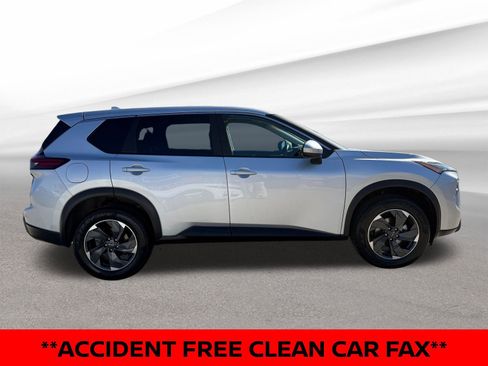 Certified 2025 Nissan Rogue SV image 5