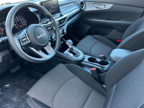 Used 2022 Kia Forte LXS image 10