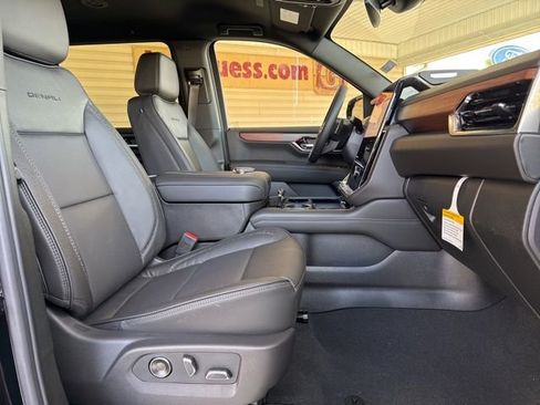 New 2026 GMC Yukon XL Denali image 23
