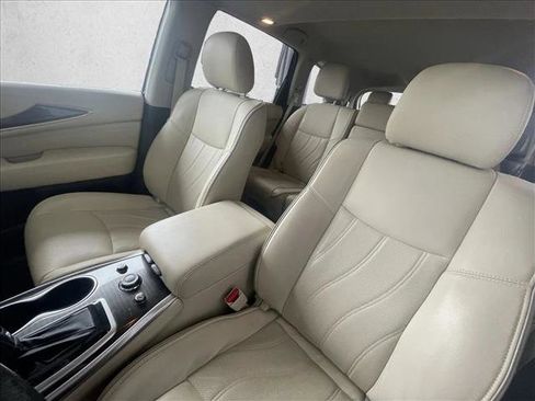 Used 2019 INFINITI QX60 Luxe w/ Essential Package image 12