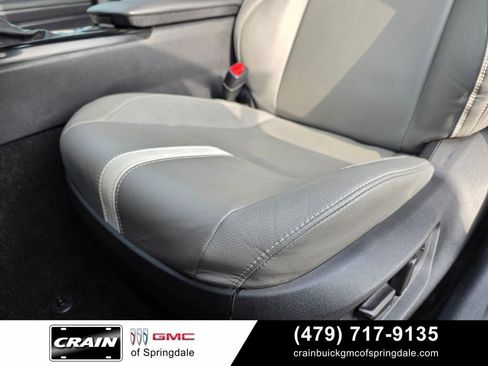 Used 2025 Toyota Camry SE FWD image 21