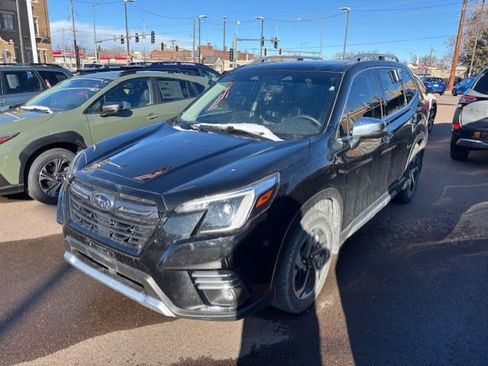 Used 2022 Subaru Forester Touring image 3