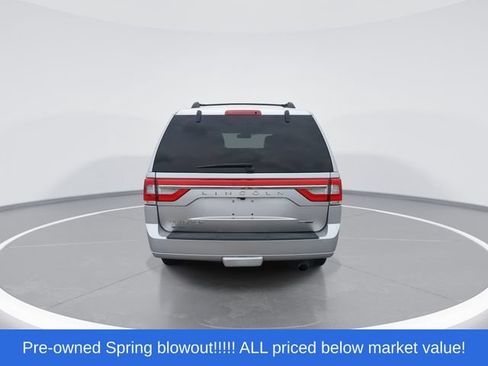 Used 2016 Lincoln Navigator Select AWD/4WD image 7