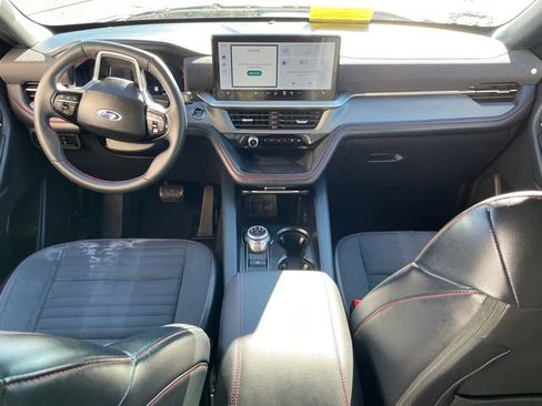 Used 2025 Ford Explorer ST-Line w/ ST-Line Street Pack image 23