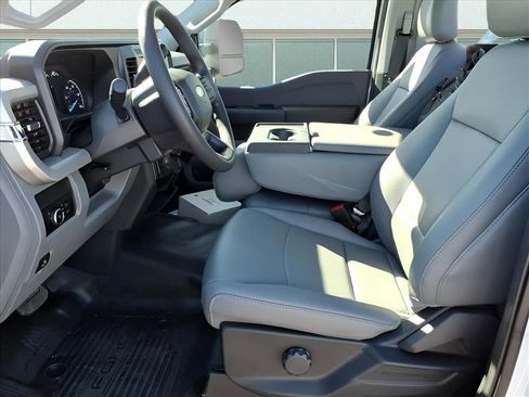 New 2026 Ford F550 4x4 Regular Cab Super Duty image 19