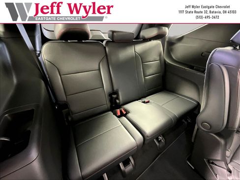 New 2026 Chevrolet Traverse Z71 w/ Enhanced Driving Package AWD/4WD image 20