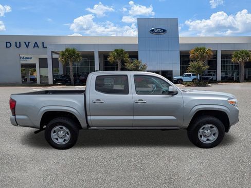Used 2023 Toyota Tacoma TRD Sport image 2