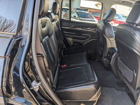 Certified 2022 Jeep Grand Cherokee Limited image 31